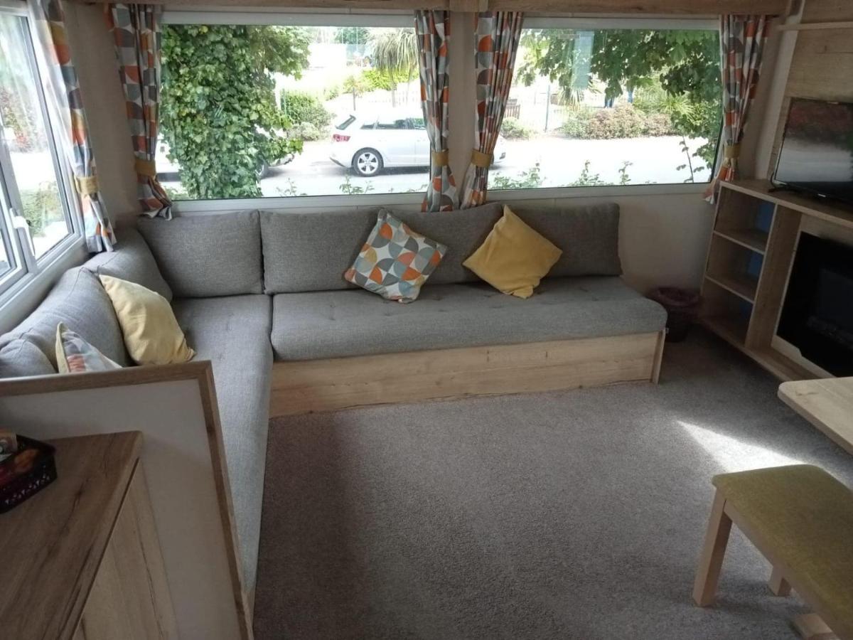 New 2 Bed Holiday Home With Decking In Rockley Park Dorset Near The Sea Lytchett Minster Exteriér fotografie