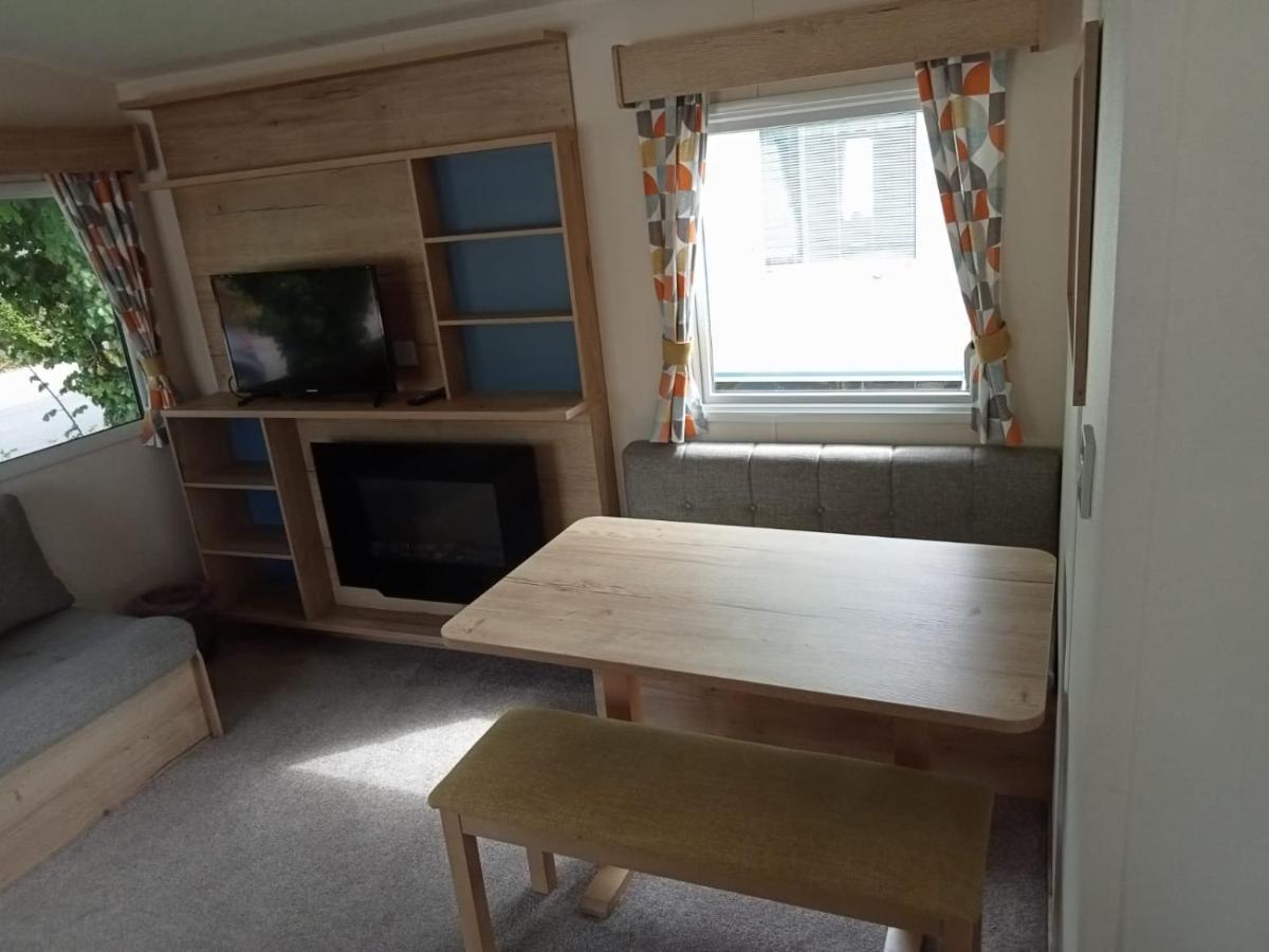 New 2 Bed Holiday Home With Decking In Rockley Park Dorset Near The Sea Lytchett Minster Exteriér fotografie
